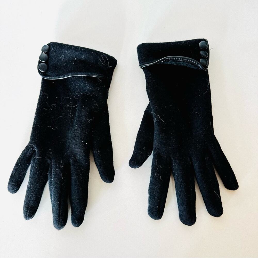 NORDSTROM Black Faux Leather Piping Button Trim Touch Sensitive Warm Hand Gloves
